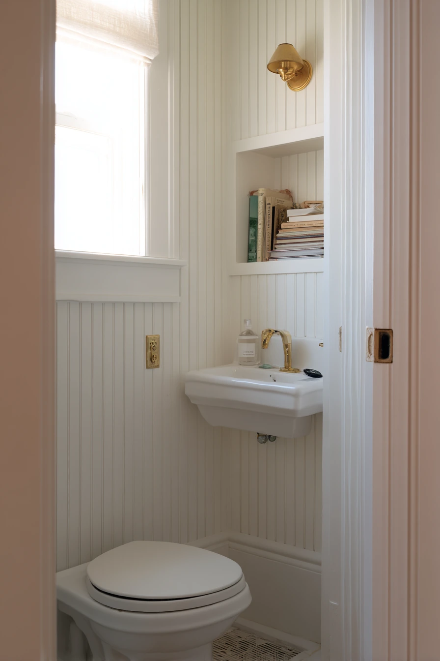 Small Bath, Built-In Storage Moment